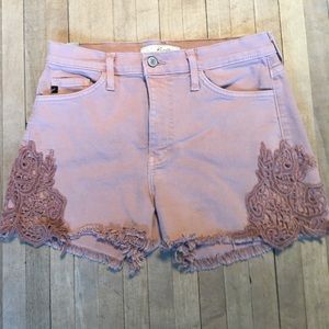 Kan Can Jean stretch Jean shorts size 28.